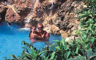 Tropikist Hotel: Wasserfall