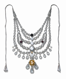 Collier in Auftrag gegeben von Maharaja Bhupinder Singh von Patiala
Platin, Diamanten, Gelber Zirkonia, Wei&szlig;e Zirkone
Cartier, Paris 1928
Photo Nick Welsh &copy; Cartier Collection
