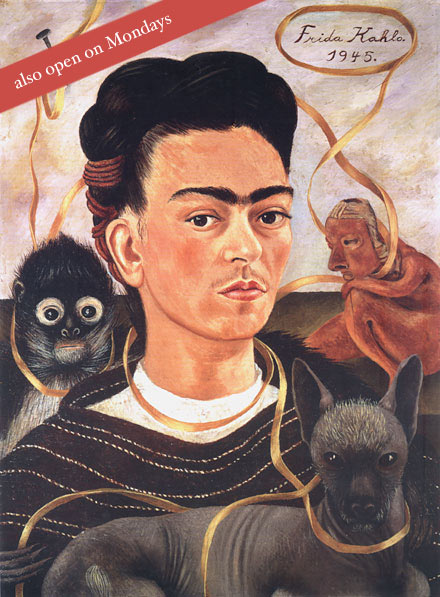 Frida Kahlo - Autorretrato con changuito (Self-Portrait with Small Monkey), 1945. - &copy; Collection Museo Dolores Olmedo, Xochimilco, M&eacute;xico