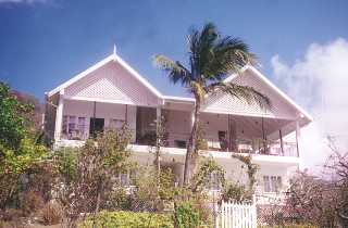 Charmantes G&auml;stehaus in Carriacou: Au&szlig;enansicht